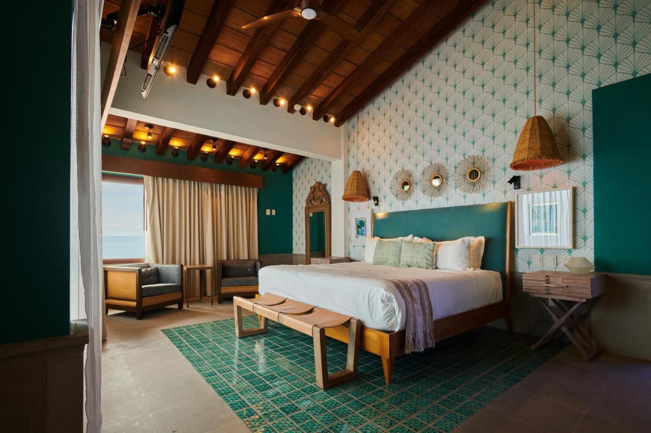 Hotel Luxury Patio Azul (Adults Only) Puerto Vallarta Esterno foto A bedroom at the hotel