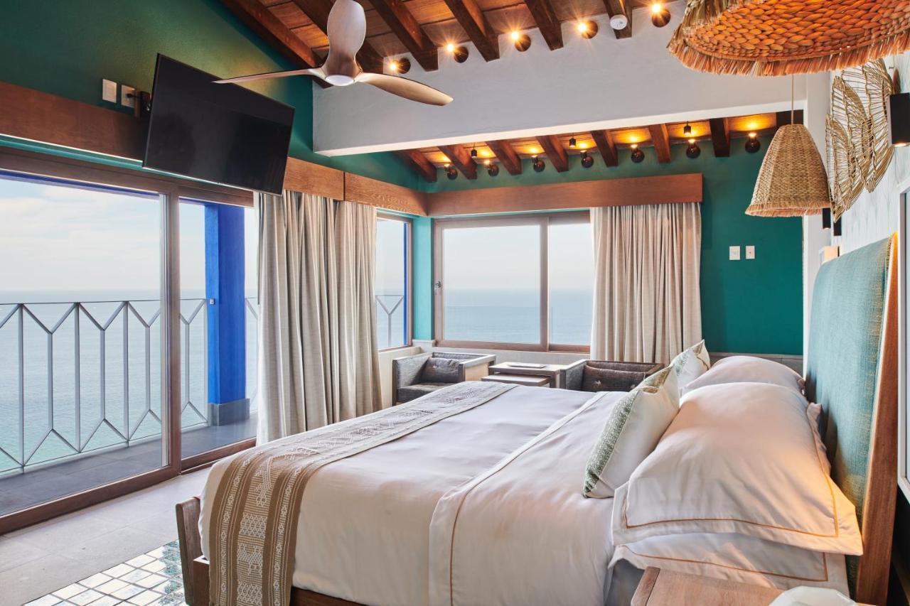 Hotel Luxury Patio Azul (Adults Only) Puerto Vallarta Esterno foto Suite at the Hotel