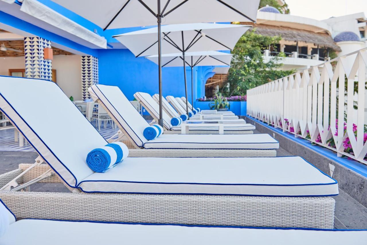 Hotel Luxury Patio Azul (Adults Only) Puerto Vallarta Esterno foto The pool at the Beverly Hills Hotel